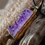 améthyste pendentif doré
