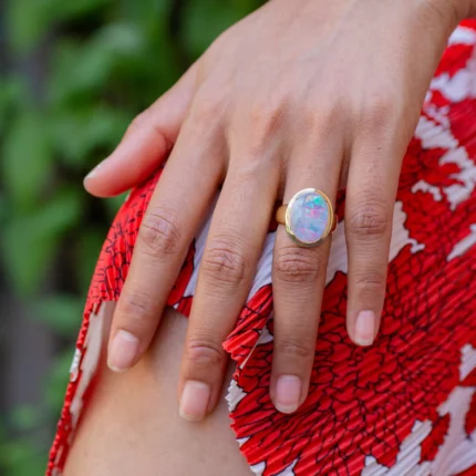 bague opale australie10 scaled 1.webp
