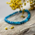 bracelet apatite bleue facettée 4mm