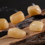 calcite jaune pierre roulée