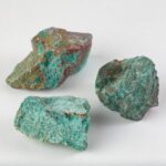 chrysocolle pierre brute 1 scaled 1.jpg