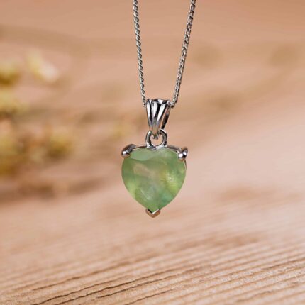 prehnite coeur pendentif