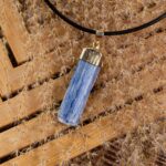 cyanite pendentif doré