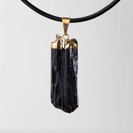 collier tourmaline artisanat 1 scaled 1.jpg