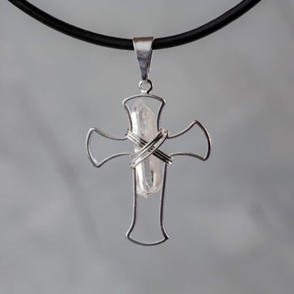 croix cristal artisanat2 1 scaled 1.jpg