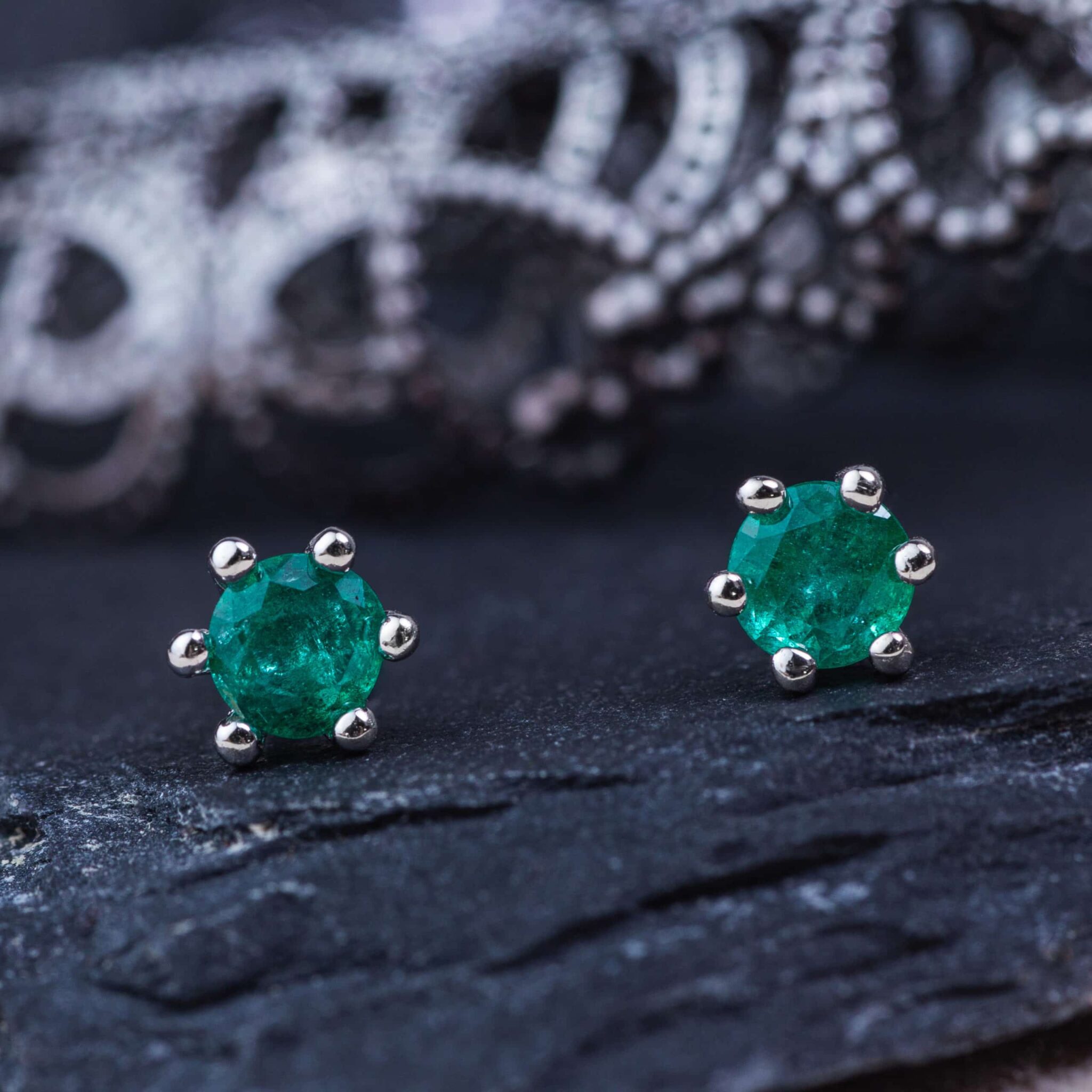 Émeraude boucles d'oreilles 3mm