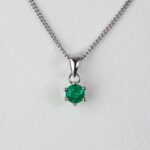 emeraude pendentif2 scaled 1.jpg