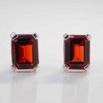 grenat carre boucles oreilles2 2 scaled 1.jpg