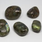 labradorite pierre roulee2 1 scaled 1.jpg