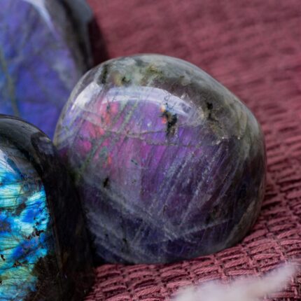 labradorite violette