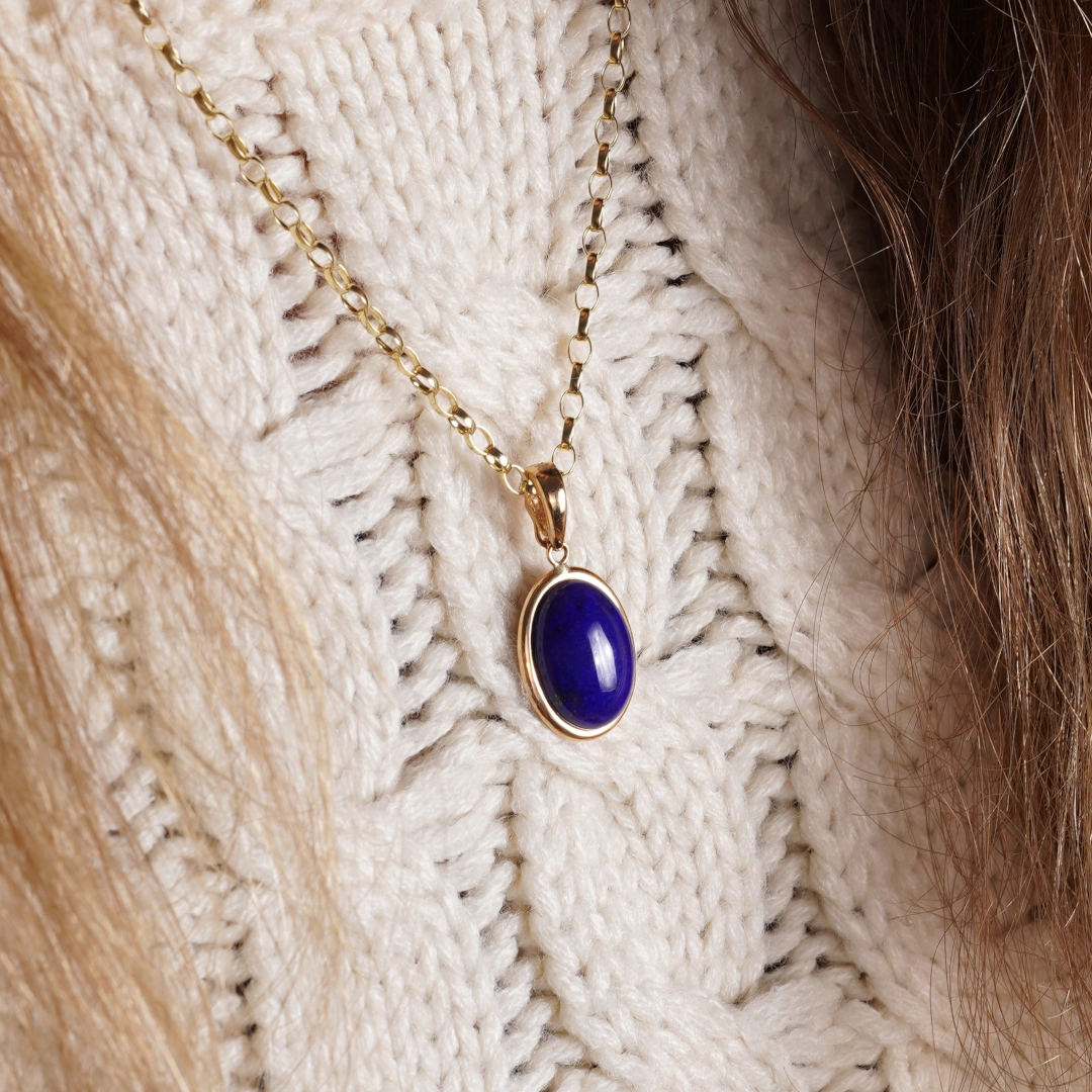 pendentif cabochon en lapis lazuli & or saphira pendentif cabochon en lapis lazuli & or saphira