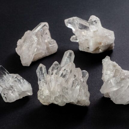 quartz cristal pierre brute scaled 1.jpg