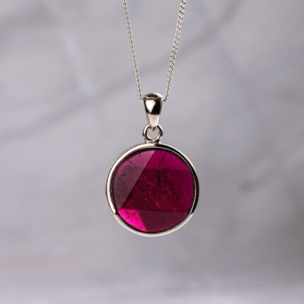 rhodolite rond pendentif2 scaled 1.jpg