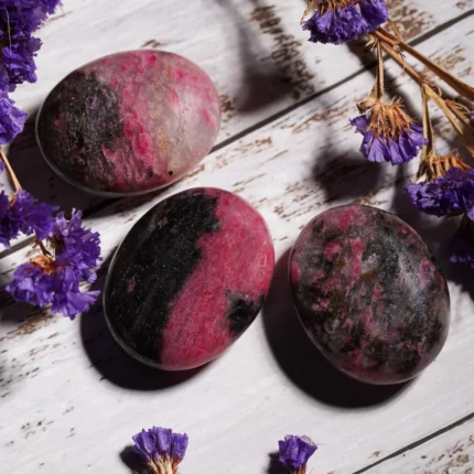 rhodonite galet