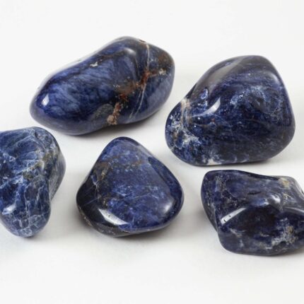 sodalite pierre roulee 1 scaled 1.jpg