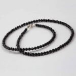 spinelle collier 4mm2 2 scaled 1.jpg