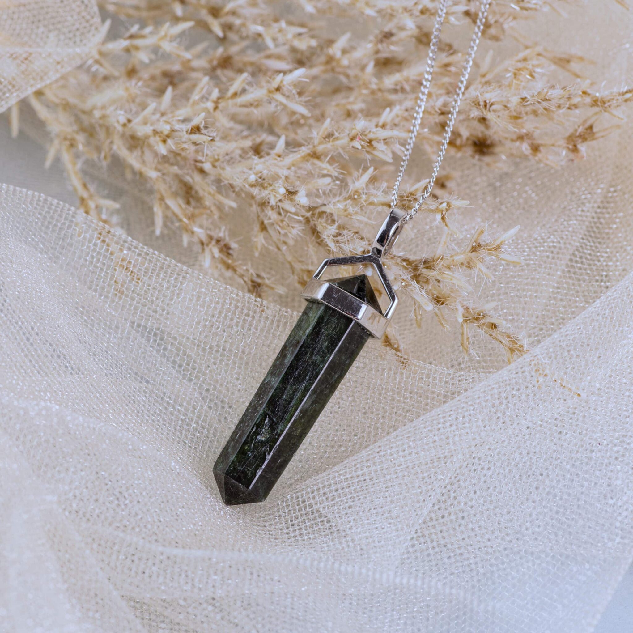 tourmaline verte pointe 43mm tourmaline verte pointe 43mm